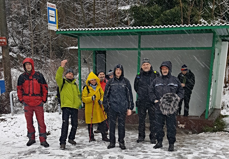 ..na autobus zcela jistě nečekáme...